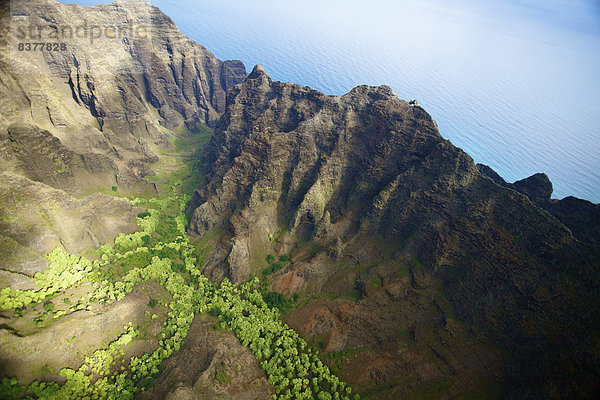 Vereinigte Staaten von Amerika  USA  Felsen  Landschaft  Küste  Insel  Ansicht  vorwärts  Luftbild  Fernsehantenne  Hawaii  hawaiianisch