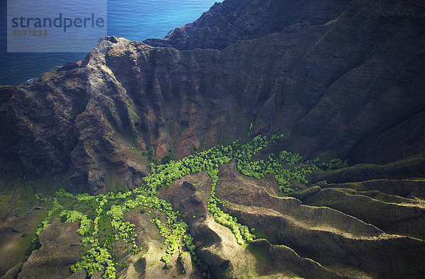 Vereinigte Staaten von Amerika  USA  Felsen  Landschaft  Küste  Insel  Ansicht  vorwärts  Luftbild  Fernsehantenne  Hawaii  hawaiianisch