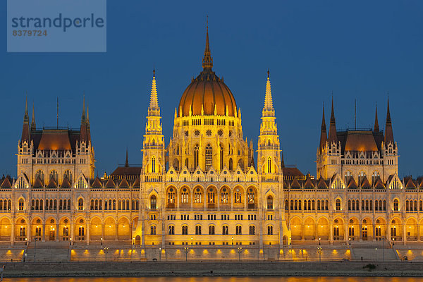 Parlament  Budapest  Ungarn