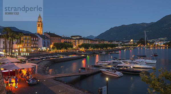 Abend See Langensee Lago Maggiore Ascona Schweiz Kanton Tessin