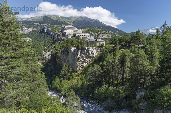 Fort Victor-Emmanuel auf einem Felsmassiv  bei Aussois  Département Savoie  Region Rhône-Alpes  Frankreich