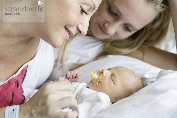 Neugeborenes neugeboren Neugeborene Krankenhaus Tochter alt Mutter - Mensch Baby