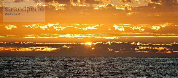 Sonnenuntergang von der Küste  Westaustralien  Australien