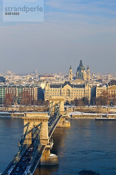 Budapest  Hauptstadt  Europa  Winter  Brücke  Fluss  Donau  Nachmittag  UNESCO-Welterbe  Ungarn