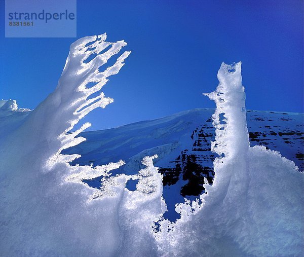 Schmelzende Schnee an einem Berg  Antartica