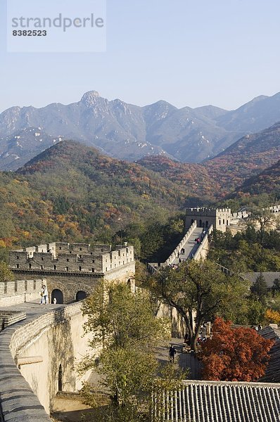 Farbaufnahme  Farbe  Wand  Herbst  groß  großes  großer  große  großen  China  UNESCO-Welterbe  Asien  Schiffswache