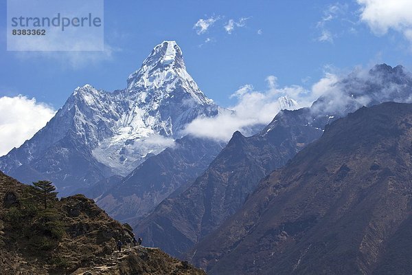 zwischen  inmitten  mitten  folgen  Hotel  Ansicht  Basar  Himalaya  Mount Everest  Sagarmatha  Asien  Nepal