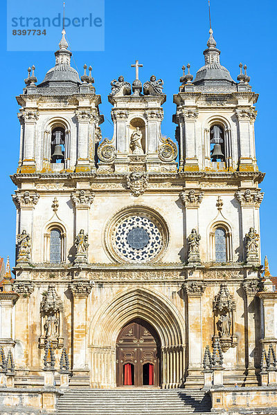 Fassade des Klosters Mosteiro de Alcobaça  Unesco-Weltkulturerbe  Alcobaça  Portugal