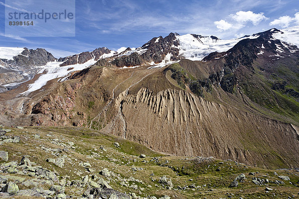 Ausblick von der Weißkugelhütte auf die Weißkugel und den Langtauferer Ferner sowie den Bärenbartferner  Langtaufers  Vinschgauer Oberland  Südtirol  Italien