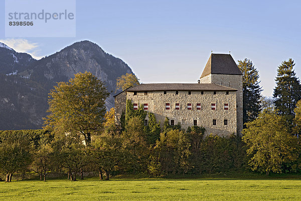 Burg Lichtwerth  Kramsach  Tirol  Österreich