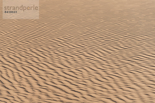 Wellenmuster im Sand  Sossusvlei  Namib-Naukluft-Park  Namibia