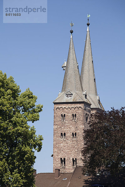 St. Kilianikirche  Höxter  Weserbergland  Nordrhein-Westfalen  Deutschland