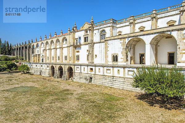 Raven-Kreuzgang und Aquädukt  Convento de Cristo Kloster  Unesco-Weltkulturerbe  Tomar  Ribatejo  Portugal