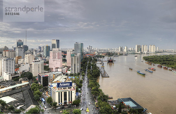 Skyline mit Saigon-Fluss  Distrikt 1  Ho-Chi-Minh-Stadt  Vietnam