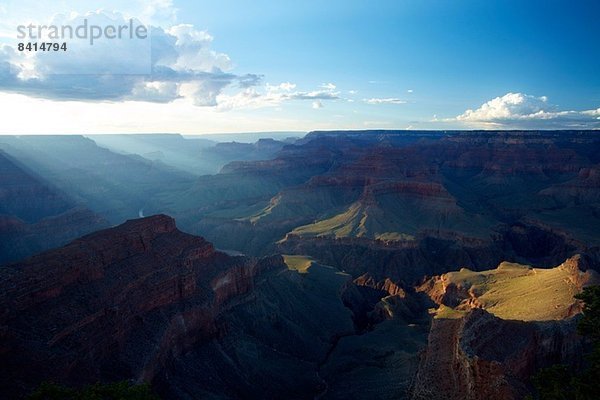 Sonnenlicht am Grand Canyon vom Südrand  Nevada  USA