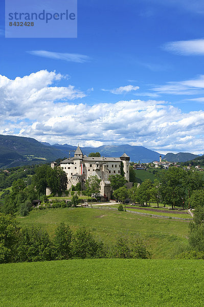 Außenaufnahme  Europa  Tag  Palast  Schloß  Schlösser  Gebäude  Architektur  Trentino Südtirol  Italien