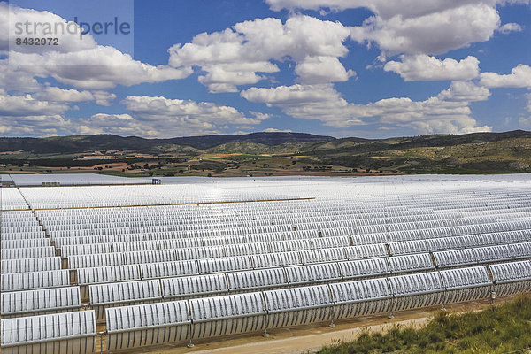 Europa  Energie  energiegeladen  Wolke  Industrie  Landschaft  Entwicklung  weiß  groß  großes  großer  große  großen  Sonnenenergie  Murcia  Business  Spanien  Sonne