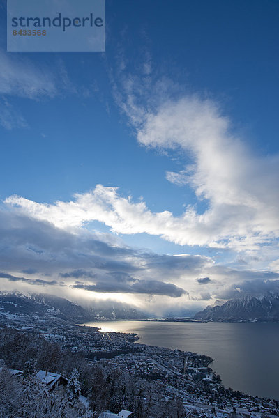 Landschaftlich schön  landschaftlich reizvoll  Europa  Berg  Winter  Wolke  Landschaft  Stadt  Großstadt  See  Genfer See  Genfersee  Lac Leman  Schweiz