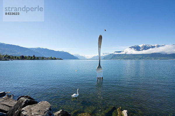 Europa  Skulptur  Sommer  See  Boot  Statue  Genfer See  Genfersee  Lac Leman  Gabel  Schweiz