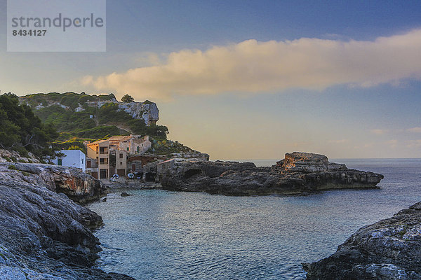 Felsbrocken  niedlich  süß  lieb  Wasser  Hafen  Europa  Landschaft  Tradition  Ruhe  Sonnenaufgang  Reise  Loch  Insel  blau  Mallorca  Tourismus  Bucht  Erosion  Spanien