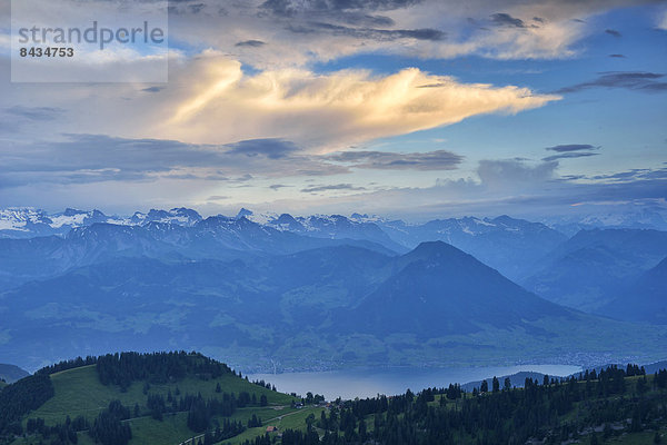 Europa  Berg  Wolke  See  blau  schweizerisch  Schweiz
