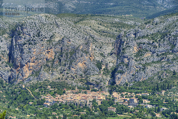 Moustiers-Sainte-Marie  Alpes-de-Haute-Provence  Provence - Alpes-Cote d Azur  Frankreich  Europa