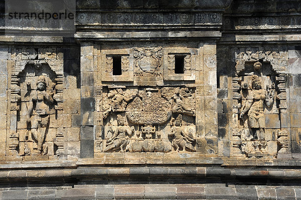 Detail  Details  Ausschnitt  Ausschnitte  Kunst  Kultur  Figur  Hilfe  Asien  Borobudur  Indonesien  Java  Geschicklichkeit