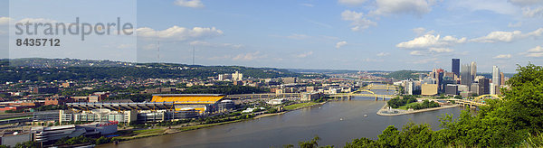 Skyline  Pittsburgh  Pennsylvania  USA