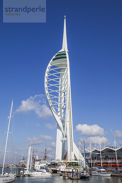 Fischereihafen  Fischerhafen  Hafen  Europa  britisch  Großbritannien  Portsmouth  Spinnaker Tower  England  Hampshire
