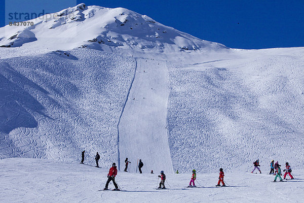 Europa Berg Winter Skisport Skipiste Piste Ski Hang Schweiz Wintersport Skischule