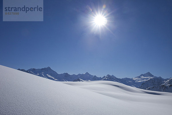 Panorama Europa Berg Winter Alpen Pulverschnee Schnee Sonne Schweiz