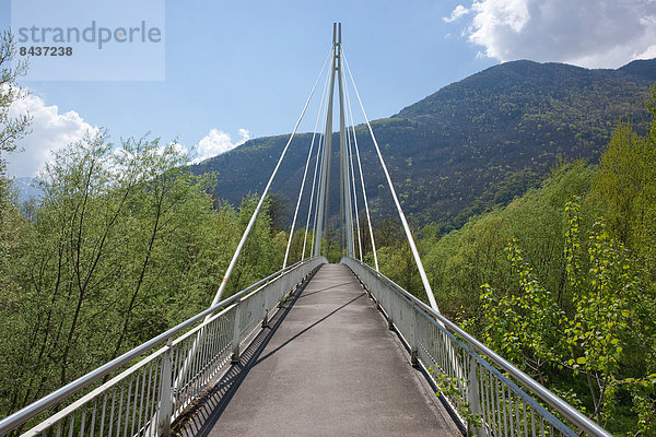 Wasser Europa Brücke fließen Fluss Bach Schweiz Gewässer Südschweiz