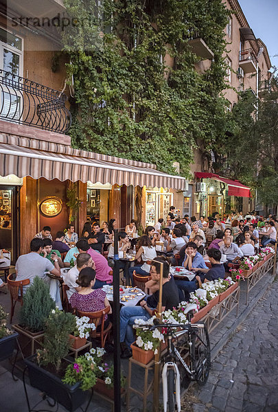 Mensch  Freizeit  Menschen  Großstadt  Cafe  Terrasse  Armenien  Eurasien