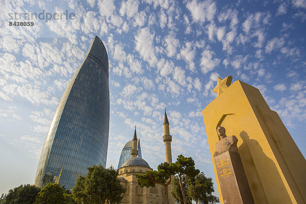 Skyline  Skylines  Wolke  Reise  Großstadt  Architektur  Geschichte  Monument  Flamme  Tourismus  Eurasien  Moschee  neu  Russland