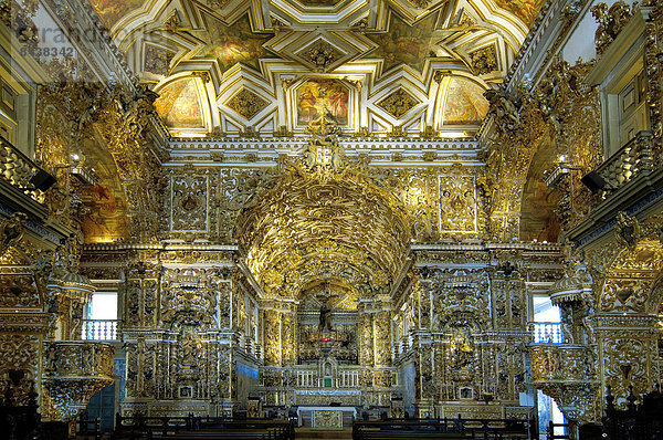 Frauenkloster  Innenaufnahme  Kirche  Neuengland  Gold  Altar  Bahia  Brasilien  Sao Francisco  Südamerika