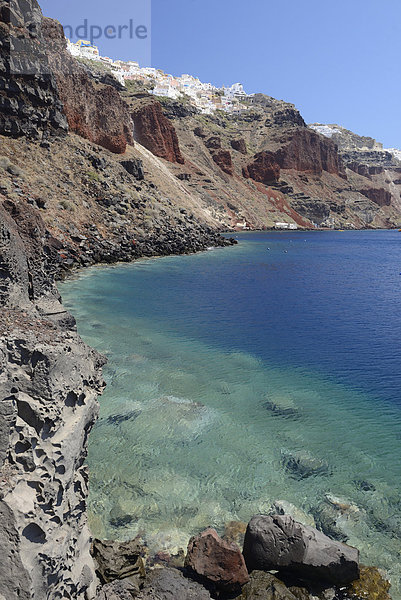 Hochformat  Wasser  Europa  Steilküste  Stadt  Vulkan  Insel  türkis  Santorin  Kykladen  Griechenland  Thira