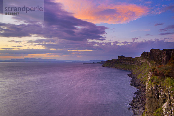 Felsbrocken  Europa  Wolke  Abend  Großbritannien  Steilküste  Küste  Meer  Insel  Stimmung  Schottland  Skye