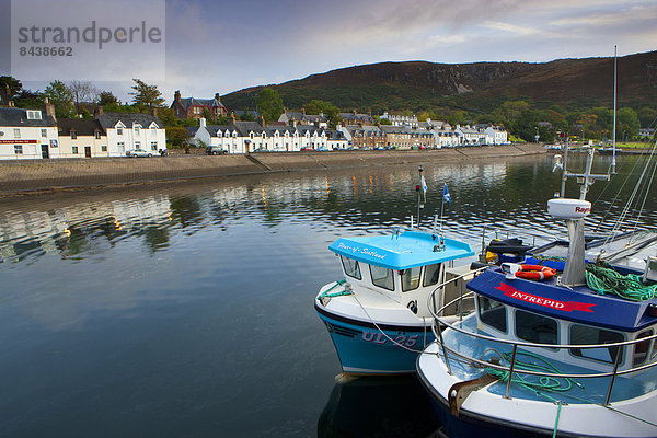 Hafen Europa Wohnhaus Großbritannien Gebäude Küste Stadt Großstadt Meer Abenddämmerung Schottland Ullapool