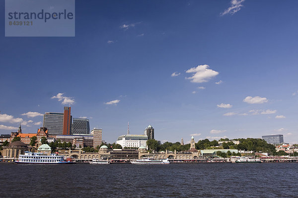 Raddampfer  Hafen  Europa  Stadt  Großstadt  Schiff  Steg  Hamburg - Deutschland  Deutschland