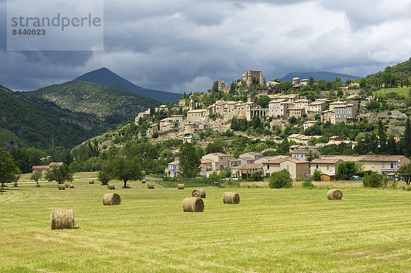 Außenaufnahme  Frankreich  Europa  Tag  niemand  Dorf  Provence - Alpes-Cote d Azur  Bergdorf