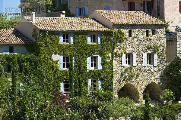 Fassade Hausfassade Frankreich Europa bedecken Wohnhaus Gebäude Stadt Großstadt Architektur Ansicht Provence - Alpes-Cote d Azur Hausfassaden