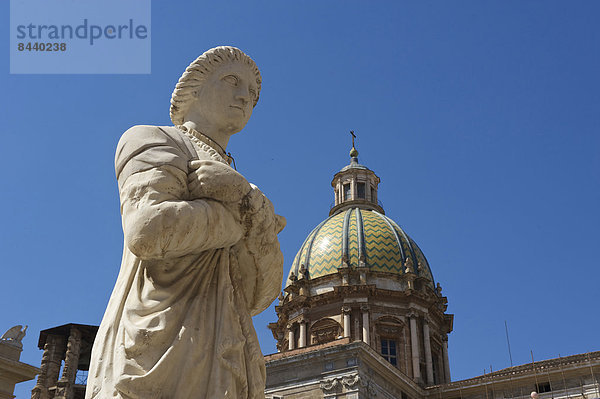 Außenaufnahme  Europa  Tag  Skulptur  niemand  Statue  Figur  Insel  Italien  Palermo  Piazza Pretoria  Sizilien  Süditalien