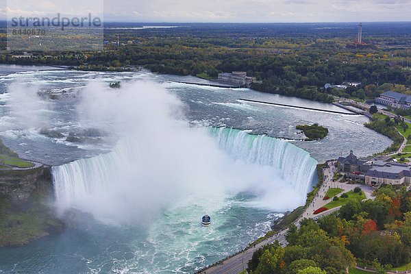 Wasser  fallen  fallend  fällt  Reise  Tourist  Wahrzeichen  Fluss  Nordamerika  Terrasse  Sehenswürdigkeit  Tourismus  Wasserfall  Fernsehantenne  Kanada  Ontario