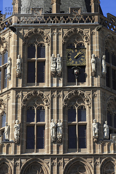Geschichte  Figur  Altstadt  Gotik  Köln  Deutschland  Nordrhein-Westfalen  Rheinland