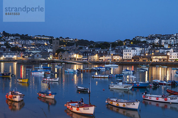 Fischereihafen  Fischerhafen  Hafen  Europa  britisch  Großbritannien  Küste  Cornwall  England