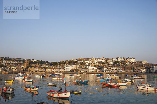 Fischereihafen  Fischerhafen  Hafen  Europa  britisch  Großbritannien  Küste  Cornwall  England