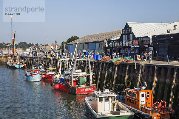 Fischereihafen  Fischerhafen  Hafen  Europa  britisch  Großbritannien  Küste  Boot  Meer  England  Kent  Whitstable