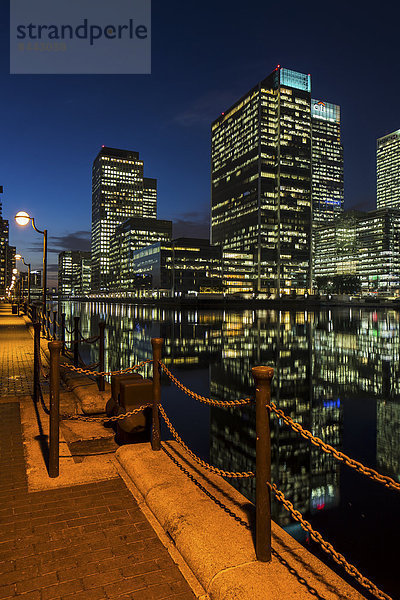 UK  London  Docklands  illuminated buildings at financial district