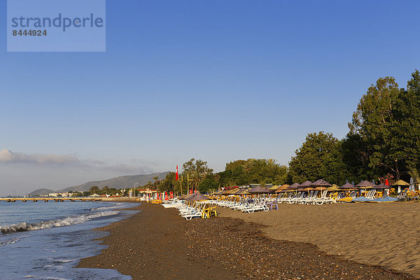 Türkei  Strand von Anamur am Morgen