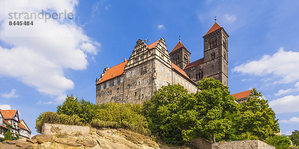 Deutschland  Sachsen-Anhalt  Quedlinburg  Schloss und St. Servatiuskirche auf dem Schlossberg